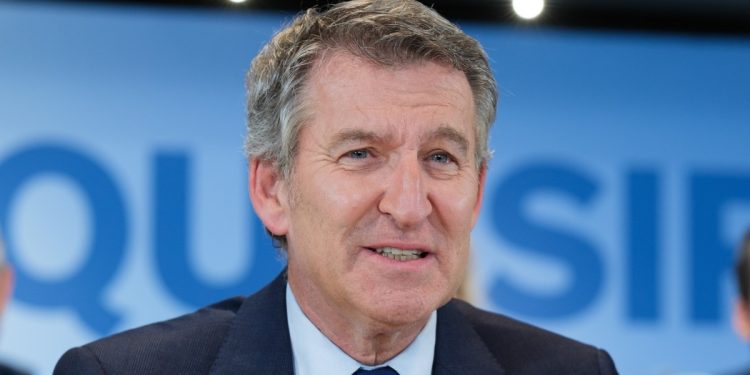 Feijóo critica la participación del fiscal general en la apertura judicial por estar procesado