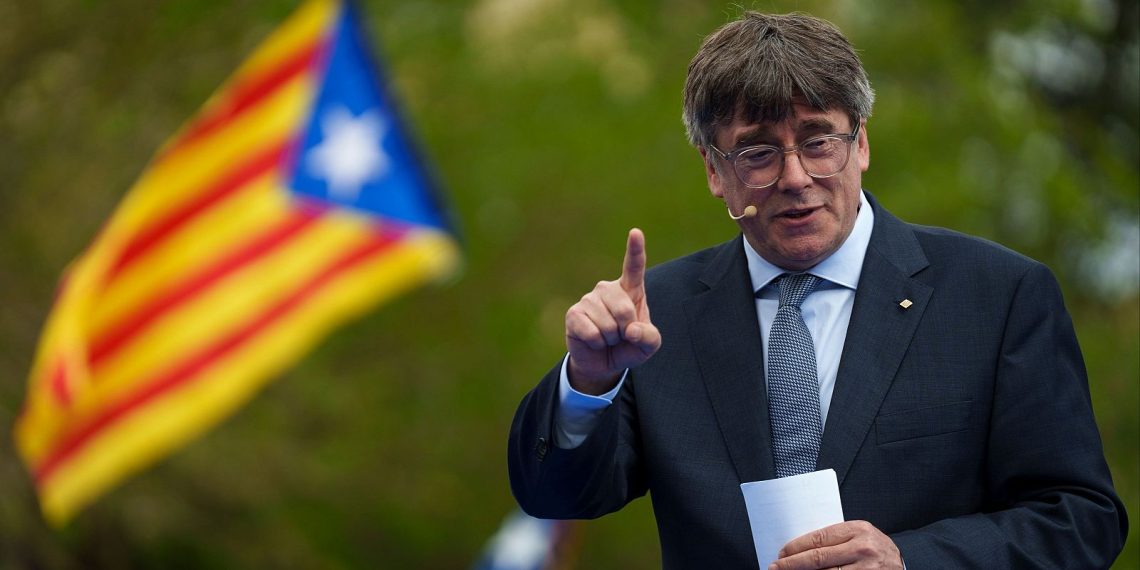 Puigdemont cuestiona a tres jueces del Constitucional en plena batalla por la amnistía