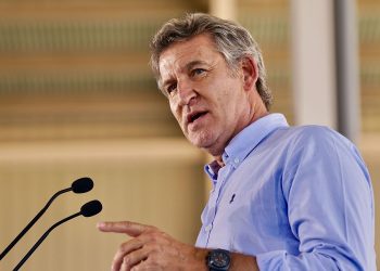 Tensiones en el PP: el viraje moderado de Feijóo sorprende tras días de discurso duro contra Vox