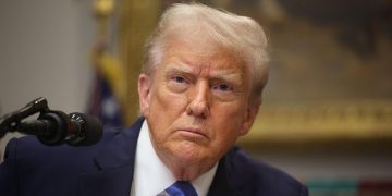 Trump carga contra España: la califica de «país arruinado» y muestra su impacto por lo ocurrido en Ceuta