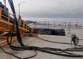 Ceuta estrena su conexión eléctrica con la Península con la llegada del primer cable submarino