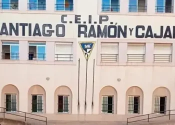 CCOO denuncia el cierre del CEIP Ramón y Cajal como símbolo del abandono escolar en Ceuta