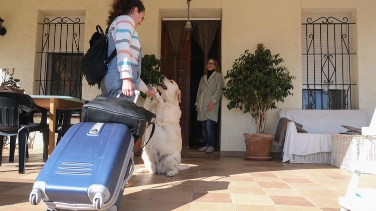 ALICANTE. JOVENES EMANCIPADOS VUELVEN A CASA DE LOS PADRES POR NO PODER PERMITIRSE UN ALQUILER, INFLACION, ECONOMIA, FAMILIA, VIVIENDA, TRABAJO, ESTUDIANTES