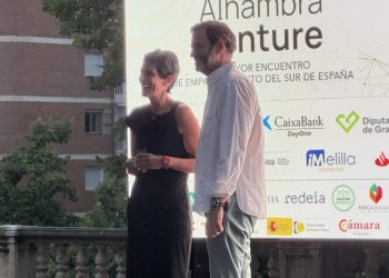 La consejera Chandiramani, reconocida por su apoyo al emprendimiento