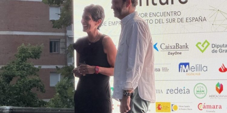 La consejera Chandiramani, reconocida por su apoyo al emprendimiento