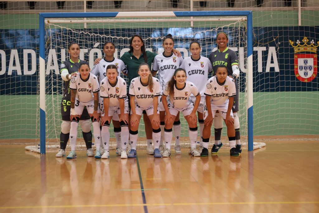 Histórico debut en casa: el AD Ceuta vence al Ourense Ontime en un final de infarto (4-3)