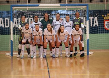 Histórico debut en casa: el AD Ceuta vence al Ourense Ontime en un final de infarto (4-3)