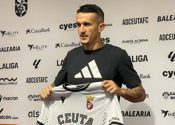 La AD Ceuta FC presenta a Salvi Sánchez: “Desde que me dieron la oportunidad de venir no lo pensé dos veces”