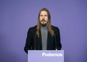 Tensión en el Congreso por el rechazo de Podemos al traspaso de competencias de inmigración a Cataluña