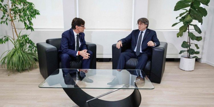 Junts rechaza la reducción de jornada, pero mantiene abiertas las negociaciones con el Gobierno