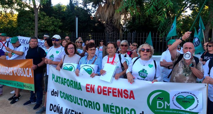 Más de 57.000 firmas respaldan la protección de la sanidad pública en Andalucía