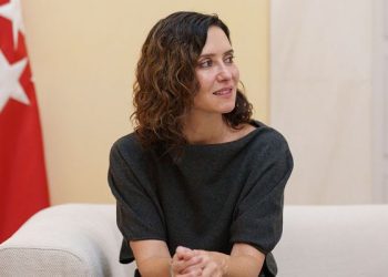 Ayuso critica el pronunciamiento del Rey Felipe VI sobre Gaza en la ONU