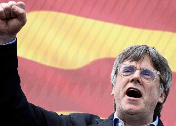 El Constitucional examina la amnistía a los líderes del ‘procés’ mientras Puigdemont mantiene la orden de detención