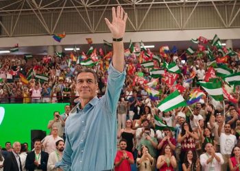 Sánchez opta por la estrategia del silencio activo frente a los ataques del PP