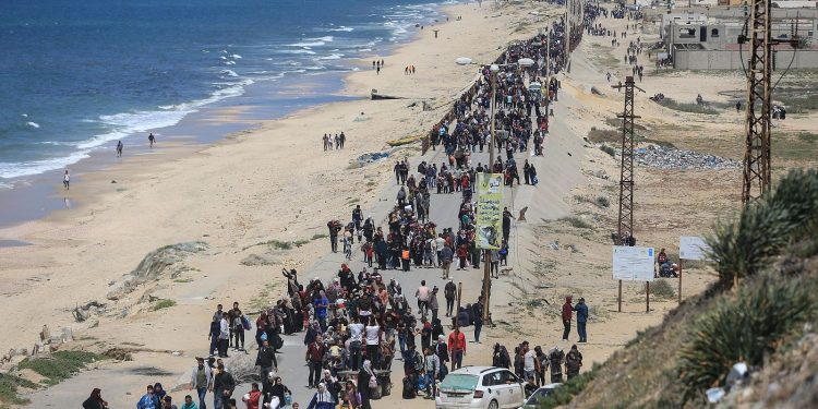 Tropas israelíes intensifican su avance hacia el corazón de Gaza en plena crisis humanitaria