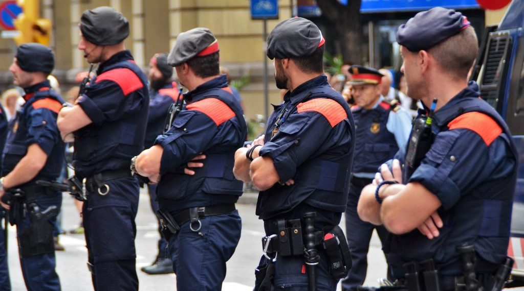 Tragedia en Barcelona: adolescente pierde la vida tras un altercado entre grupos juveniles