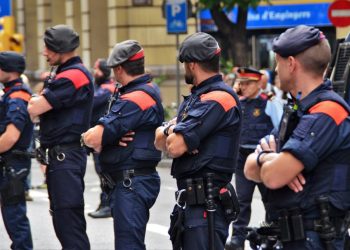 Tragedia en Barcelona: adolescente pierde la vida tras un altercado entre grupos juveniles