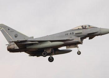 España sopesa reforzar con cazas y avión cisterna la misión de la OTAN en el este de Europa