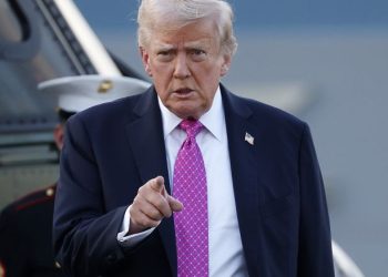 Trump asegura que EE.UU. destruyó tres embarcaciones frente a Venezuela