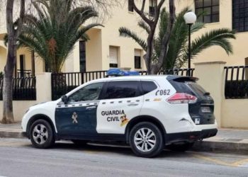 Fallece una niña de cuatro años tras caer desde un quinto piso en Calpe mientras estaba al cuidado de una prima adolescente