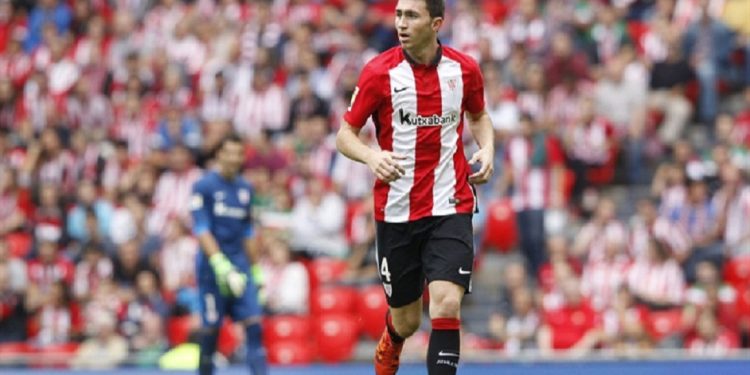 Laporte deberá esperar: la FIFA bloquea su regreso al Athletic por un error administrativo