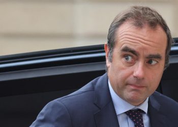 Tensión política en Francia: el nuevo Gobierno de Lecornu afronta mociones de censura a solo horas de su formación