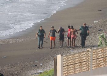 Comienza el traslado de menores desde Ceuta hacia la península