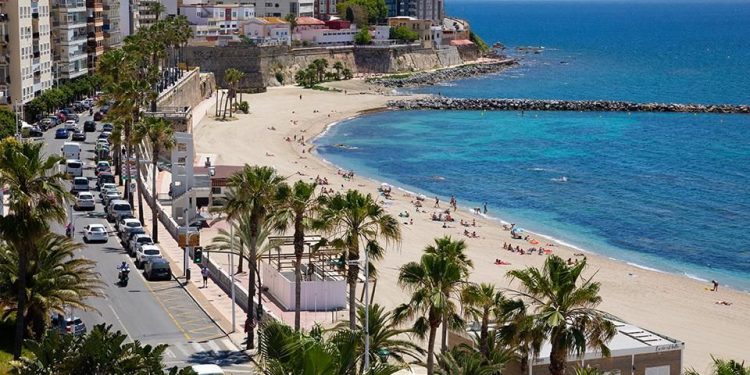 Ceuta disfruta de un martes mayormente soleado con temperaturas agradables