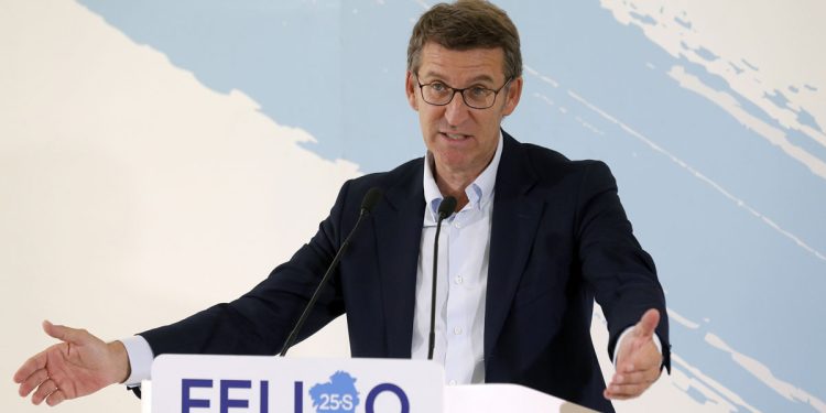 Feijóo acusa a Sánchez de reabrir el debate del aborto para “tapar sus problemas” y promete garantizar la libertad de las mujeres conforme a la ley