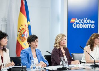 El Gobierno impulsa la reforma constitucional sobre el aborto y desafía a la oposición