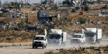 Israel recupera dos cuerpos entregados por Hamás y busca confirmar si son de rehenes