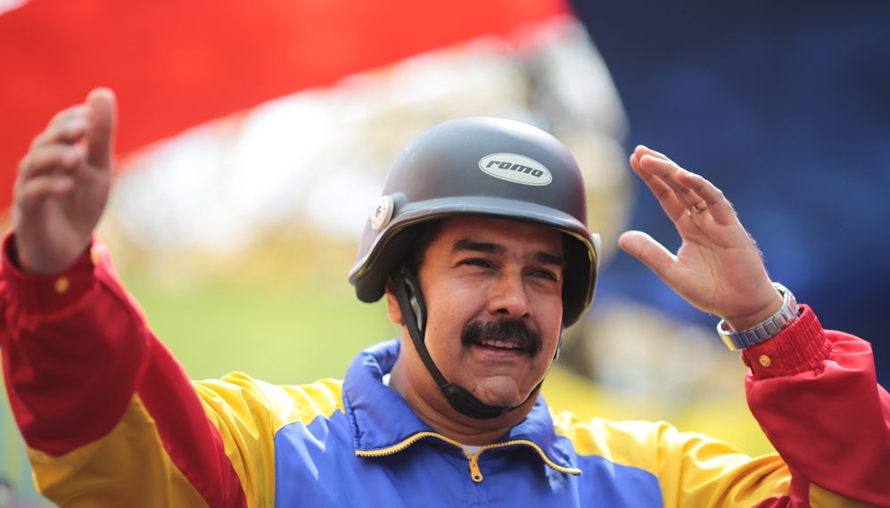 Maduro convoca huelga ante posible derrocamiento mientras Trump amenaza con acción terrestre en el Caribe
