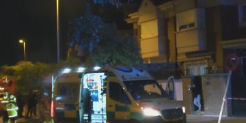 Un hombre con problemas psiquiátricos se atrinchera seis horas en su chalé de Leganés y es reducido por la Policía