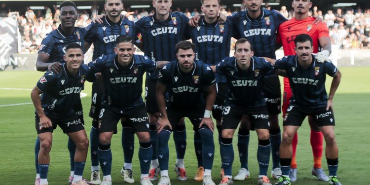 El Ceuta sigue con paso firme y avanza en la Copa