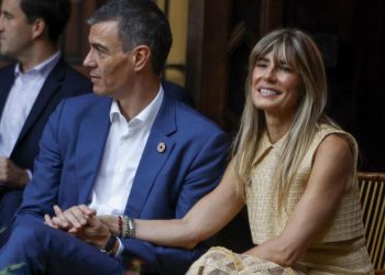 La investigación de Begoña Gómez se extiende hasta abril de 2026