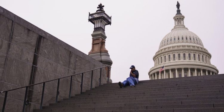 Estados Unidos entra en un cierre parcial del Gobierno por bloqueos en el presupuesto