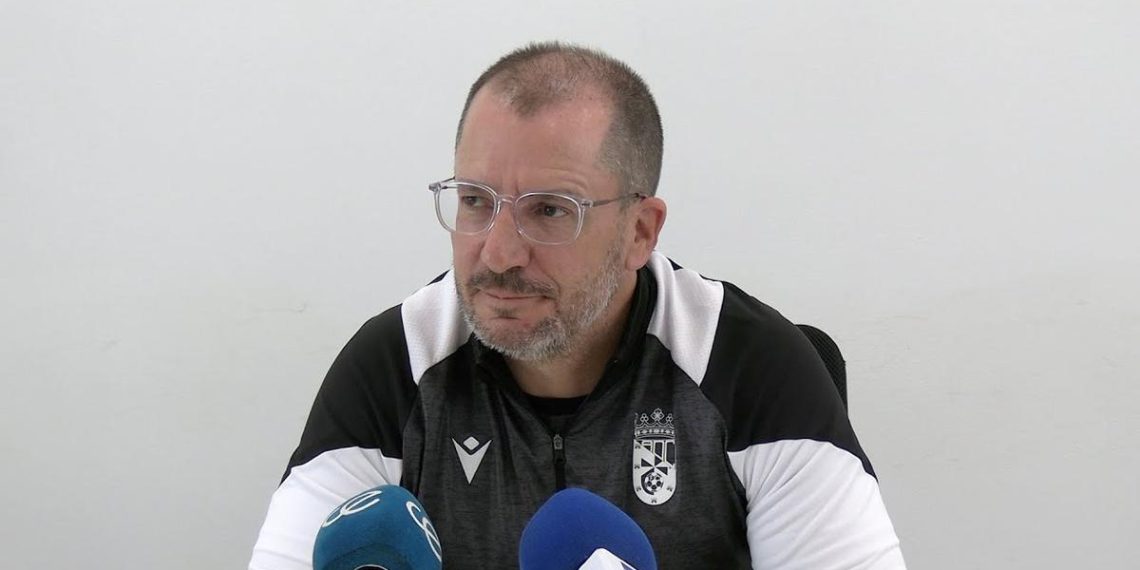 Romero destaca la confianza como motor del Ceuta en la temporada