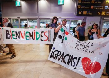 Llegada en Madrid de activistas de la Flotilla a Gaza tras su detención