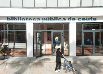 PSOE critica el abandono cultural en la Biblioteca del Morro frente al centro de Ceuta