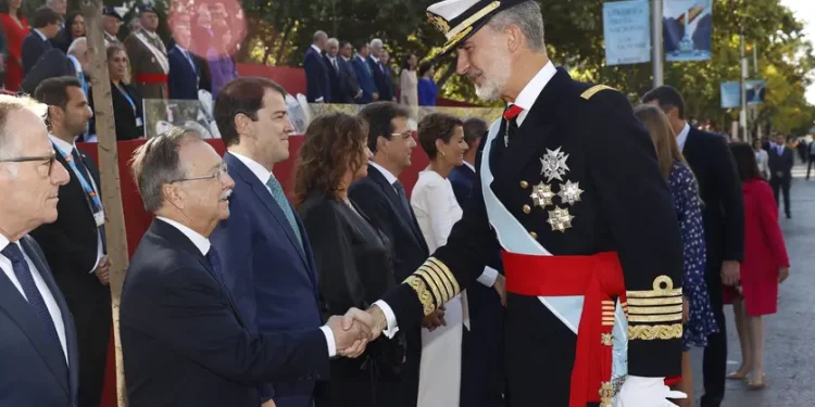 Juan Vivas asiste a la Fiesta Nacional en Madrid junto a los Reyes