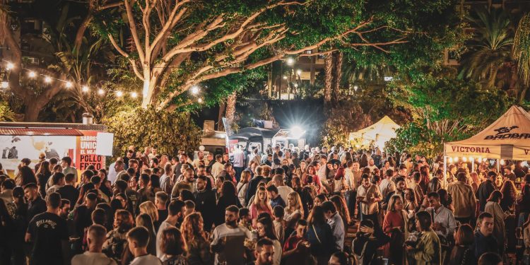 El sector hostelero, molesto por quedar fuera del “Food Truck” celebrado en el Parque Marítimo