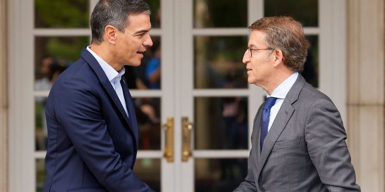 Sánchez y Feijóo protagonizan un tenso cruce en el Congreso por el lapsus de Yolanda Díaz