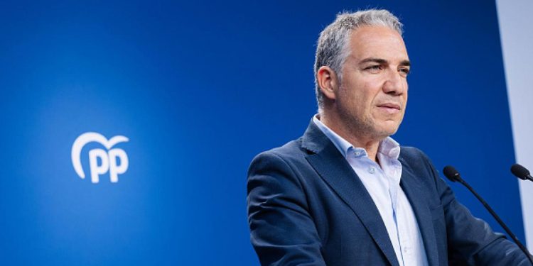 El PP endurece su discurso ante la amenaza de Junts y la presión sobre Sánchez