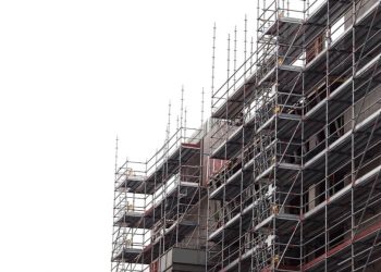 Andalucía moviliza suelo municipal para levantar 41.000 viviendas asequibles