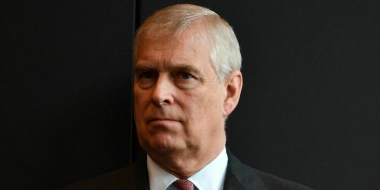 Carlos III despoja a su hermano Andrés de todos los títulos por el caso Epstein