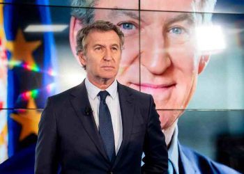 Feijóo aboga por un control más estricto de fronteras y propone un «visado por puntos» para inmigrantes