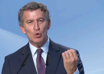 Feijóo refuerza el discurso económico del PP ante el avance de Vox y las tensiones internas