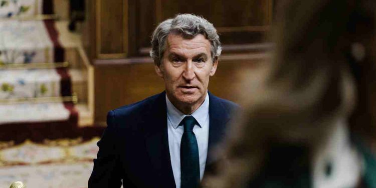Feijóo refuerza su perfil económico para contener el avance de Vox y cohesionar al PP