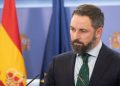 Tensión política tras el 12 de octubre: Abascal critica al Rey y se enfrenta a Feijóo por su ausencia en el desfile