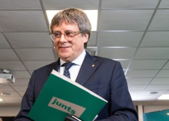Puigdemont logra el respaldo casi unánime de Junts para romper con el PSOE